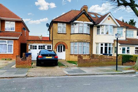 66 Eastcote Avenue, Greenford, UB6 0NR
