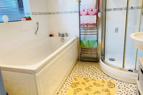66 Eastcote Avenue, Greenford, UB6 0NR