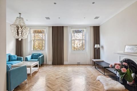 3 bedroom flat for sale, St Georges Square, London, SW1V