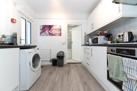 3 bedroom flat to rent, Church Road, East Sussex BN3