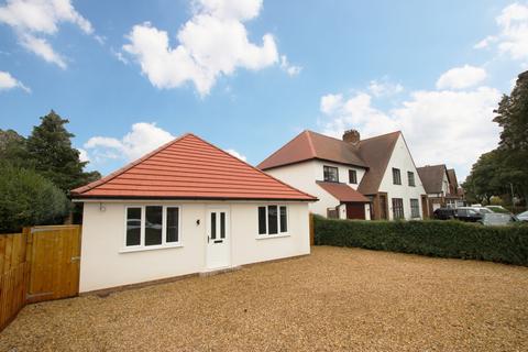 4 bedroom detached bungalow for sale, Gipsy Lane, Kettering, Northamptonshire, NN16