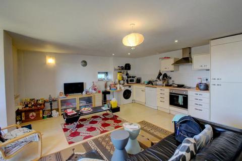 2 bedroom flat for sale - Little Neville Street, Leeds, West Yorkshire, LS1 4ED