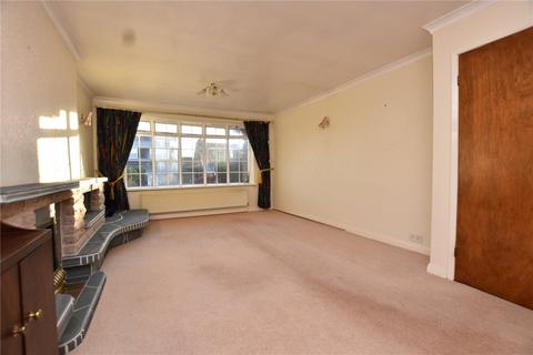 4 Ashdown Way, Shaw, Oldham, OL2 7LZ