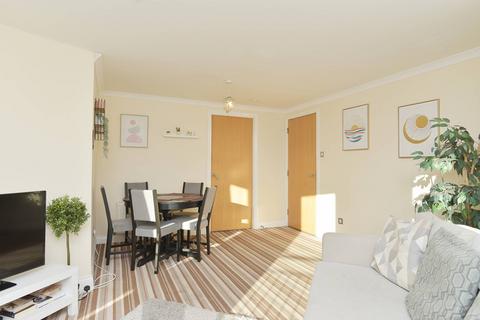 2 bedroom flat for sale, 1/8 Ocean Way, Edinburgh, EH6 7DG