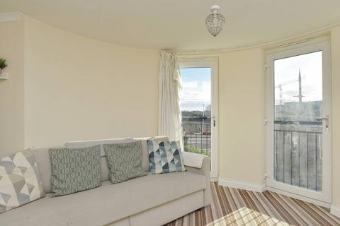 2 bedroom flat for sale, 1/8 Ocean Way, Edinburgh, EH6 7DG