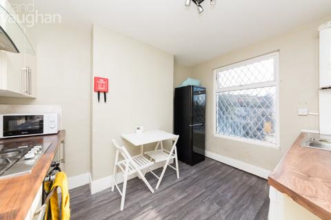 2 bedroom terraced house to rent, Newmarket Road, Brighton BN2