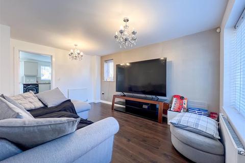 3 bedroom semi-detached house for sale - Birmingham B36