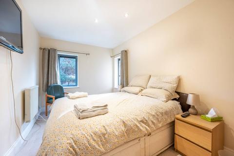 1 bedroom flat for sale, LONGBRIDGE ROAD, Barking, IG11