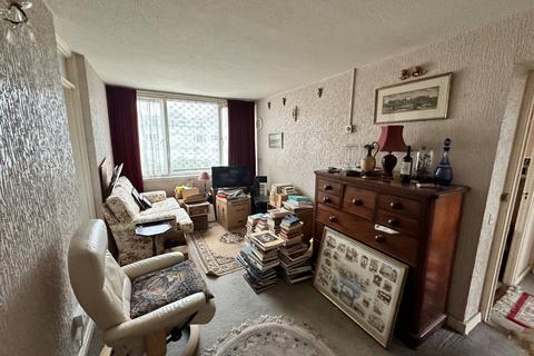 9 Athlone Square, Windsor, SL4 1SS
