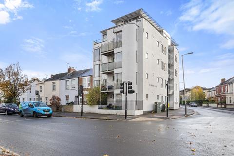2 bedroom apartment for sale, 175 St. Georges Road, Cheltenham, Gloucestershire, GL50