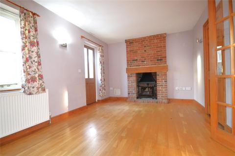 3 bedroom detached house to rent, Mill Lane, CM6