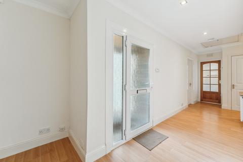 3 bedroom detached bungalow to rent - Roland Crescent, Newton Mearns, Glasgow, G77 5JT