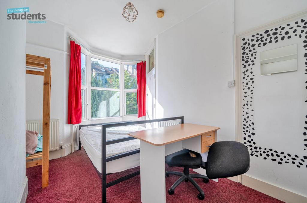 F6e985f1-0a2d-48f...