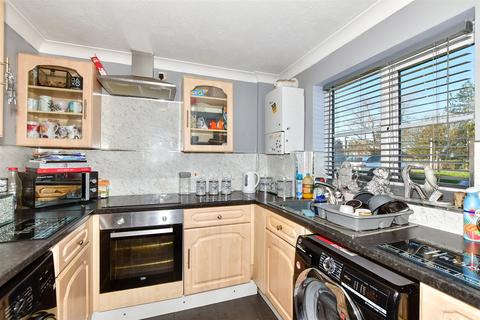 2 bedroom semi-detached house for sale - Oakham Drive, Lydd, Romney Marsh, Kent