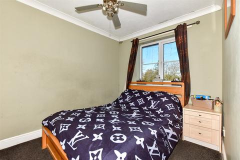 2 bedroom semi-detached house for sale - Oakham Drive, Lydd, Romney Marsh, Kent