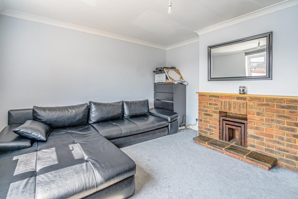 Dawes Moor Close, Slough SL2 2 bed for sale £340,000