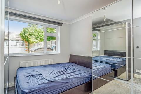 2 bedroom maisonette for sale, Dawes Moor Close, Slough SL2