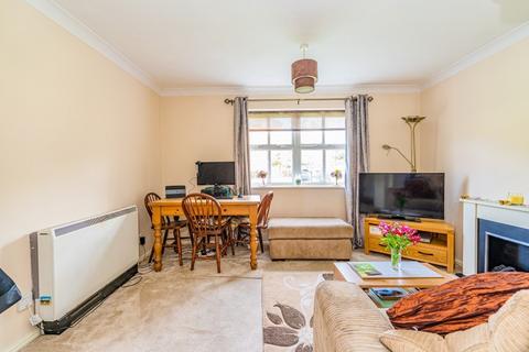 1 bedroom apartment for sale - Baxter Close, Slough SL1