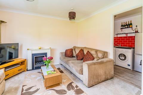 6 Baxter Close, Slough, SL1 2LT