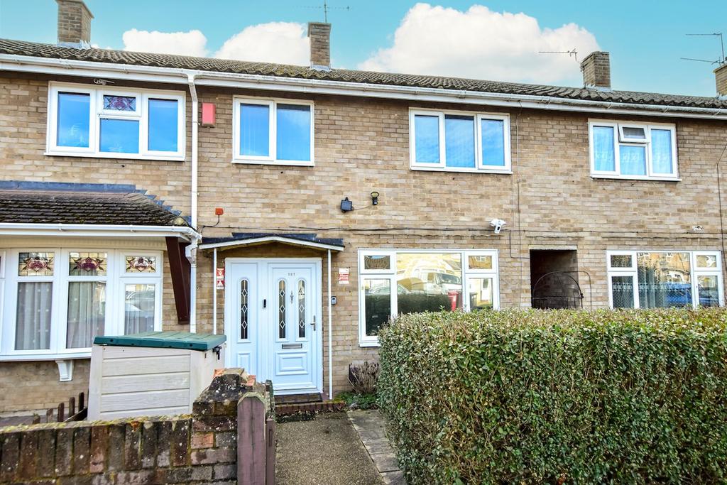 Marescroft Road, Slough SL2 2 bed terraced house £350,000