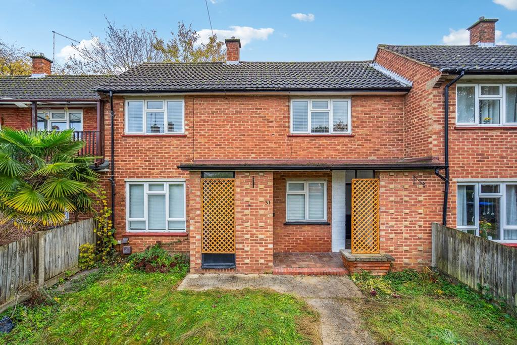 Drew Meadow, Farnham Common SL2 2 bed terraced house for sale £400,000