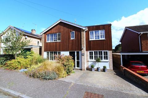 4 bedroom detached house for sale, Hillyfields, Woodbridge