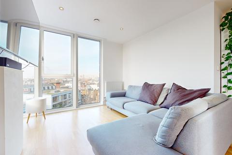3 bedroom flat to rent - Seager Place