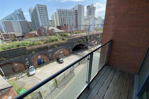 2 bedroom flat for sale - Bury Street, Salford, Greater Manchester, M3 7DU