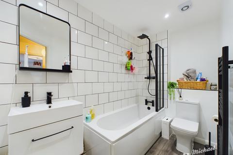 2 bedroom flat for sale - Leighton Buzzard LU7