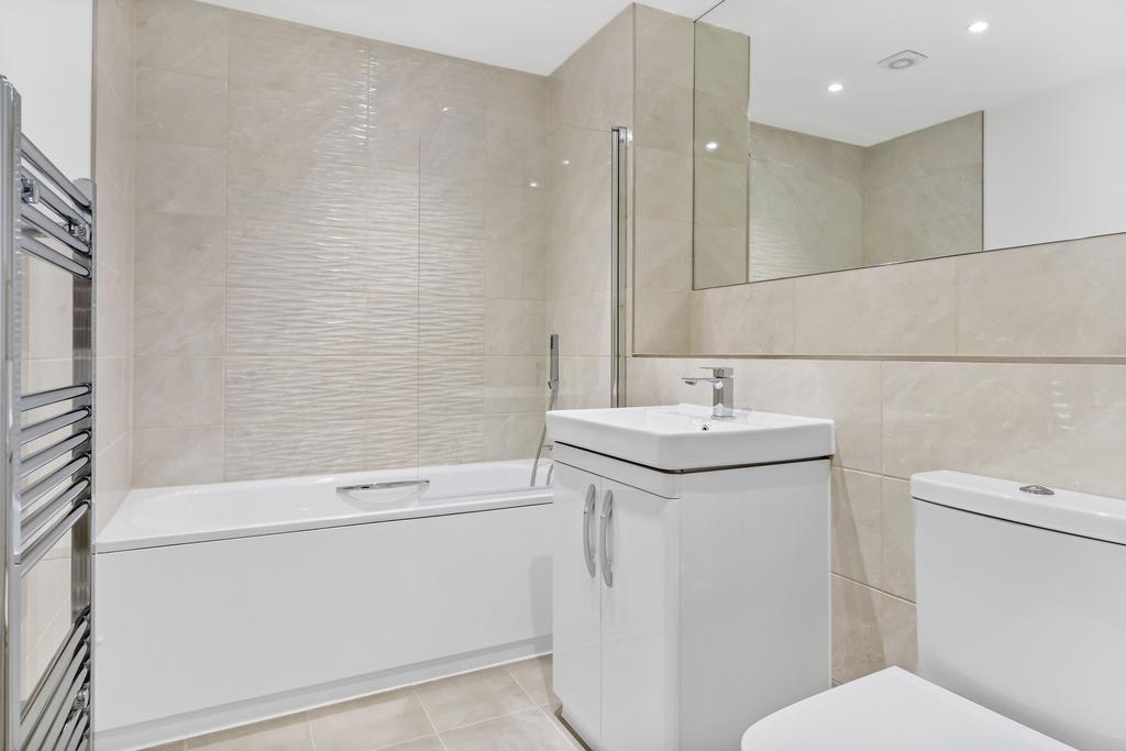 Plot 9 bathroom