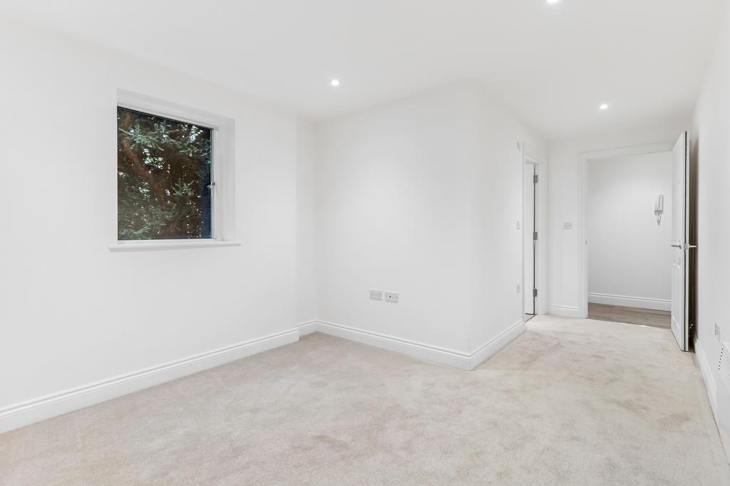 Plot 9 Bedroom 1