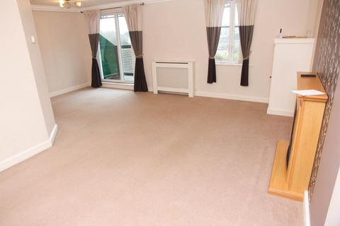 2 bedroom flat to rent, Agar Road, Truro, TR1