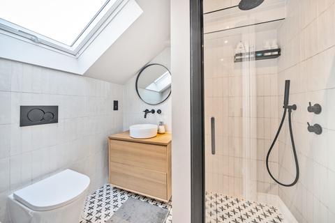 318 Gander Green Lane, Cheam, Sutton, SM3 9QZ
