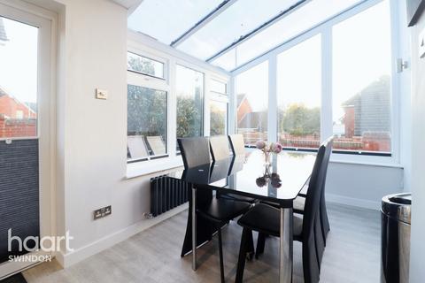 4 bedroom detached house for sale - Highdown Way, Swindon
