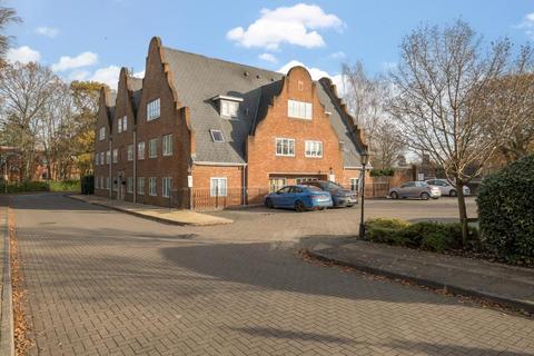 Flat 3, Paddock House Burleigh Road, Ascot, SL5 8FG