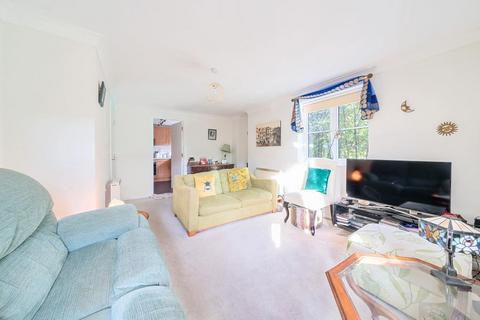 Flat 3, Paddock House Burleigh Road, Ascot, SL5 8FG