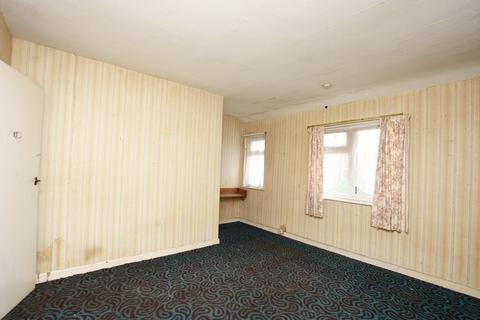 17 Windmill Avenue, Kettering, NN16 0UF