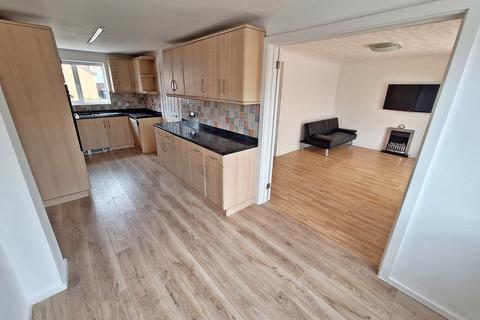 4 bedroom detached house for sale, Nicholls Close, Barton-Le-Clay, MK45 4JN