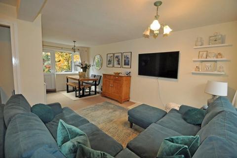 undefined, Lightwater, Surrey