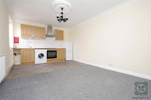 3 bedroom apartment to rent, Chingford Mount Road, London, E4