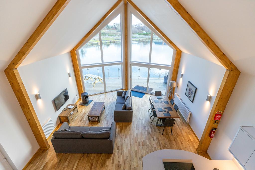 32 Twin Lakes, Tewitfield, Carnforth, LA6 1JH 3 bed chalet for sale £