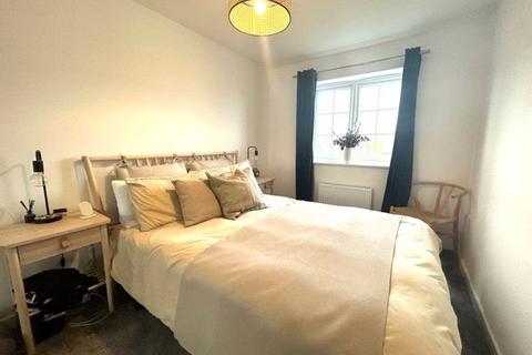 3 bedroom semi-detached house to rent, Ezart Avenue, Wetherby LS22