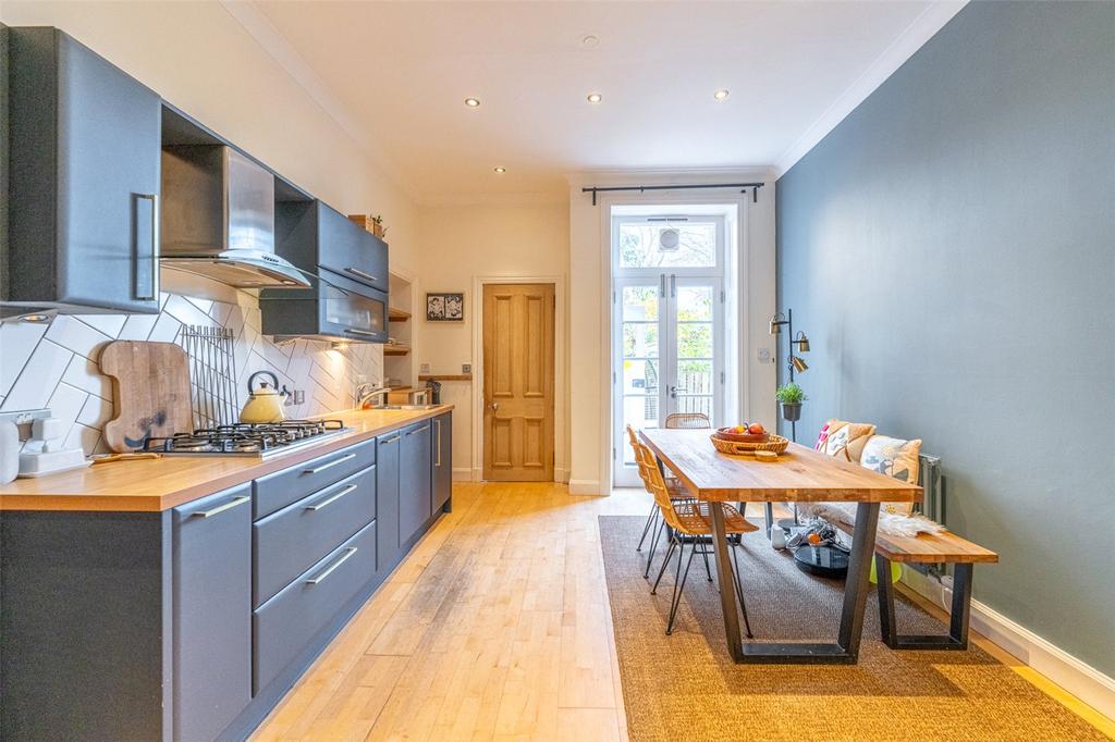 Kitchen Alt
