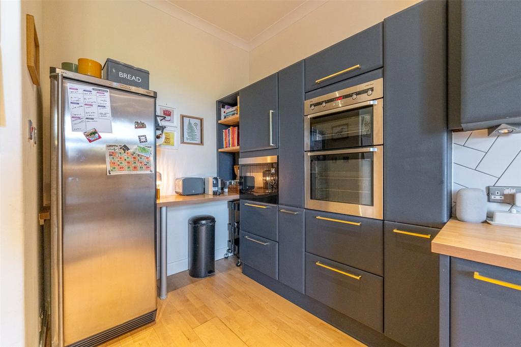 Kitchen Alt