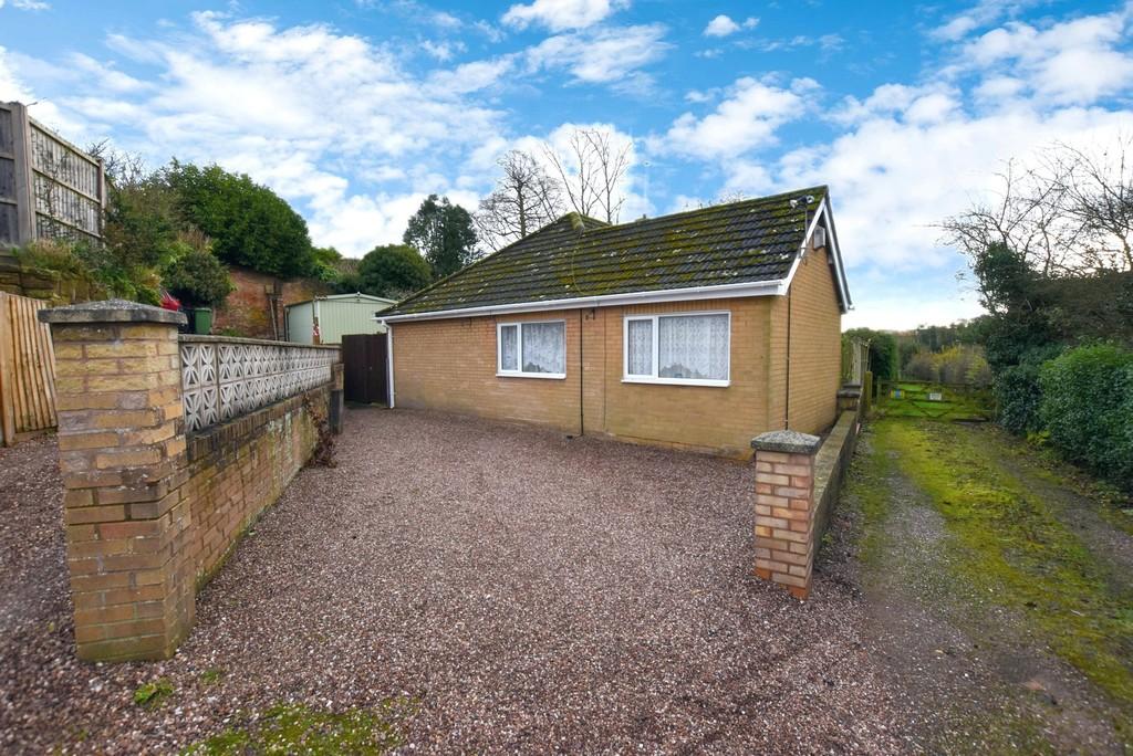 Great Hales Street, Market Drayton 3 bed detached bungalow for sale £