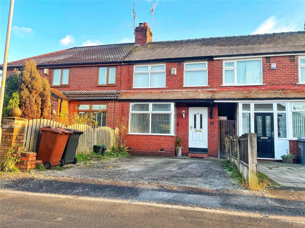 Fife Avenue, Chadderton, Oldham... 2 bed end of terrace house £150,000