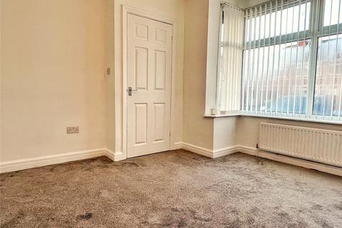 2 bedroom end of terrace house for sale, Fife Avenue, Chadderton, Oldham, Greater Manchester, OL9