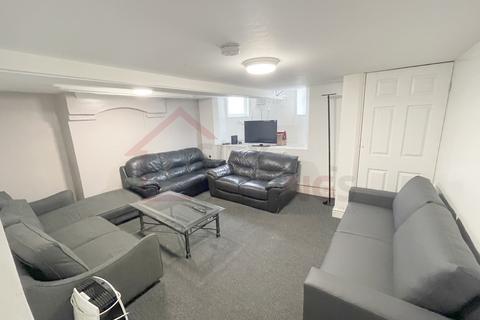 Arthur Street , Arboretum