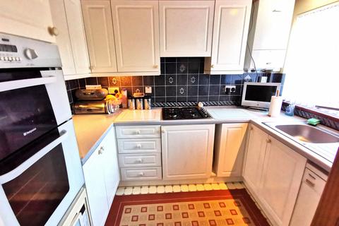 3 bedroom semi-detached house for sale, College Road, Braintree CM7 2NY
