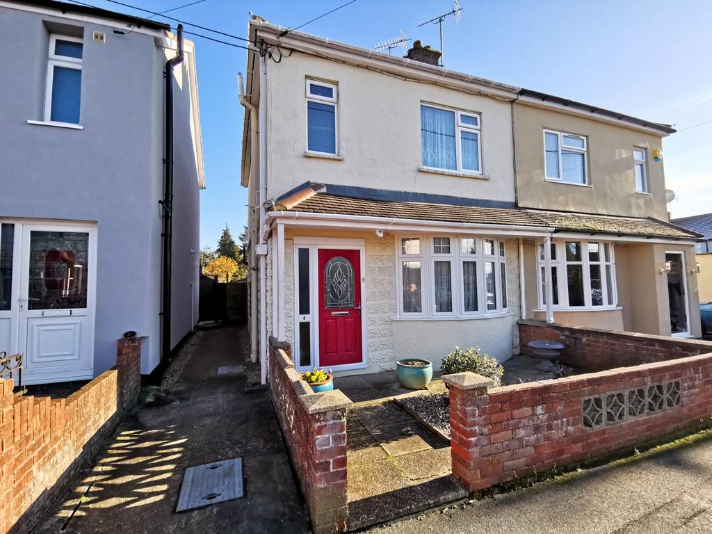 College Road, Braintree CM7 2NY 3 bed semidetached house for sale £325,000